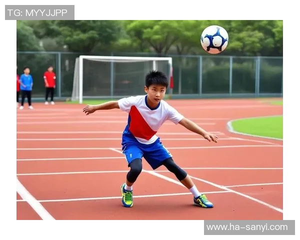 足球明星使用阻力带进行训练的精彩瞬间展示与技巧分享