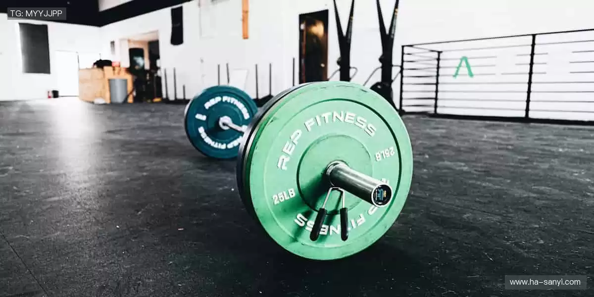 📱实时直播，超清画质，让你不错过每一个精彩瞬间！🏀